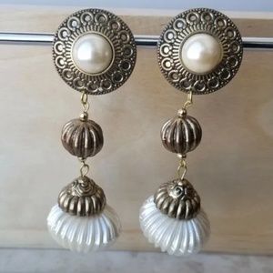 Vintage clip on earrings, Gorgeous